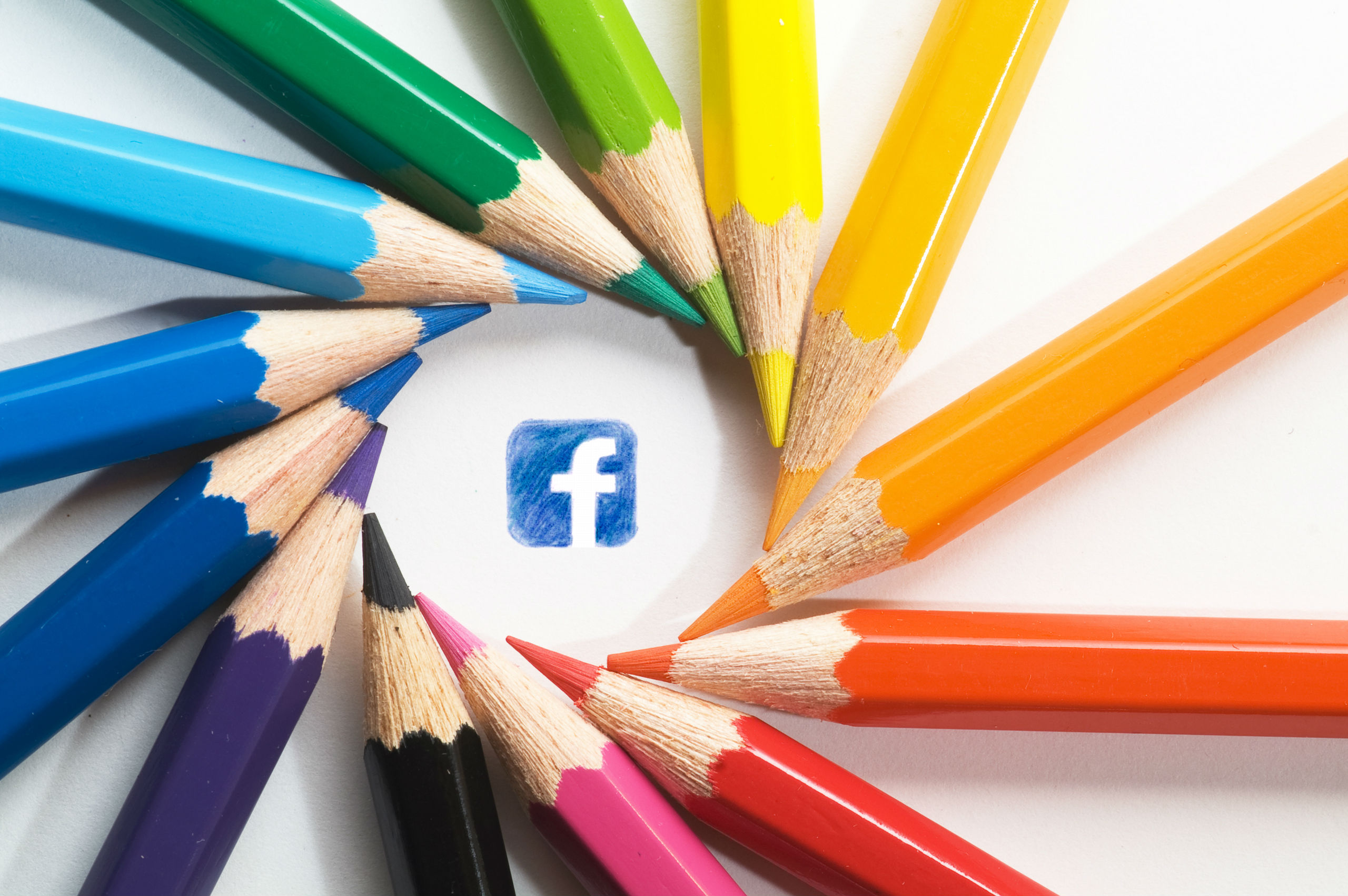 La copertina Facebook come quella di un libro