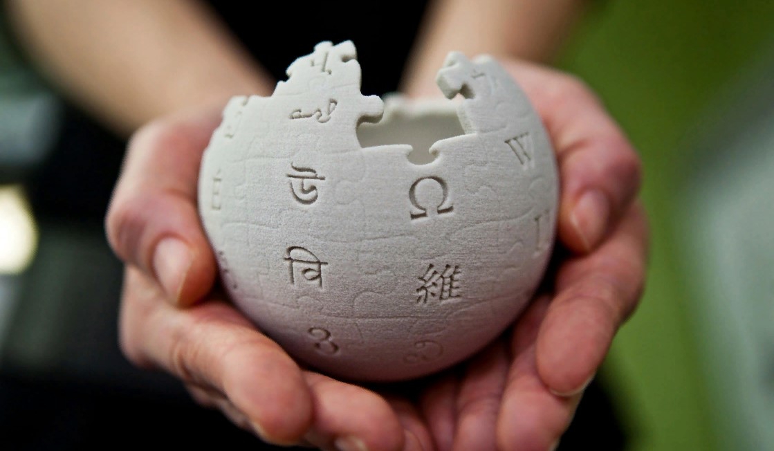 Google monitora la disinformazione su Wikipedia